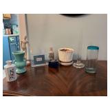 Assortment of miscellaneous decor. Includes a Mexican bubble glass Tumbler, McCoy white 4 1/4” bamboo look planter a teal 5 inch USA vase and several other items as shown.