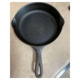 Wagner Ware 1056C cast iron number 6- 9 inch skillet. Sidney