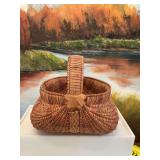 Very nice buttock bottom basket. 10”