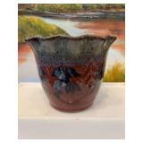 Hand thrown pottery vase/planter 6 1/2“ x 5“ signed