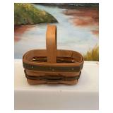 Royce craft basket signed. 5 1/2 inches.