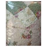 New King 3 Piece Quilt Set: Quilt and 2 King Shams
