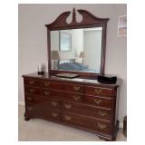 Ethan Allen Georgian Court Collection dresser with matching beveled mirror - 65-1/2 x 20-1/4 x 33-1/2 tall - mirror is 44-1/4 x 45 to top of finial