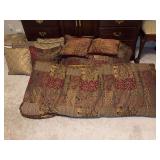 Grouping of king size comforter, (6) great looking 14 & 16” throw pillows and (2) king size pillows & shams - all are in good condition