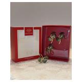 Box of (4) Lenox Holiday Holly Leaf and Berries Metal Napkin Rings