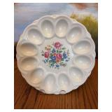 E & R American art wear floral egg plate 9“