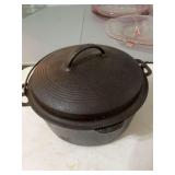 Wagner Ware cast-iron Dutch oven number 1268 with lid . Sidney