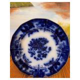 Antique E Challinor & Co Flow Blue Shell 9 1/2” plate
