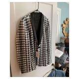 Men’s size 46 OSIS black white and silver sequin suit jacket