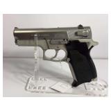 SMITH & WESSON MODEL 669 9mm Pistol / SN : TBE5499