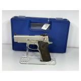SMITH & WESSON 4006 40 S&W Pistol / SN : VAT6443