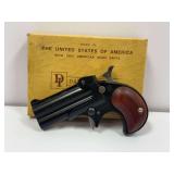 DAVIS INDUSTRIES MODEL D-22 .22 L.R. Derringer / SN : 122687
