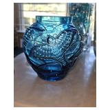 Blue glass vase with dimensional birds. 5.5 in tall.