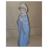 NAO by Lladró Praying Girl / Praying Madonna porcelain figurine 10.75 in tall. No box.
