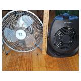 Room Essentials 2 speed fan and Comfort Zone heater. Working condition.