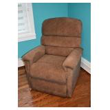La-Z-Boy 1LF Luxury-Lift Power Recliner, like new;