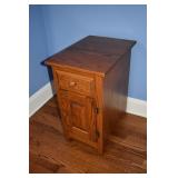 Oak one drawer over one door side cabinet, 14x20x2