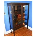 Mahogany finish 2 door display cabinet, 41x15x62"h