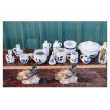 8 Williamsburg Pottery and other decorative table
