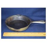 Griswold No. 5 cast iron skillet; as is
