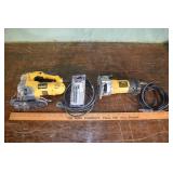 DeWalt model DW331 VS orbital jigsaw, model DW673