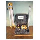 DeWalt DW073 Cordless Rotary laser Level with trip