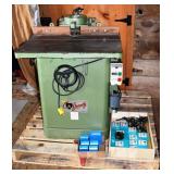 Grizzly 3hp HD shaper, operating with over 15 shap