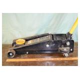 Craftsman Professional 4 Ton hydraulic floor jack;