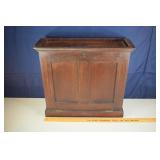 Lot: Ca. 1930 Walnut fall front table top desk 22x