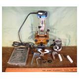 Genmitsu R118V compact router with plunger assembl