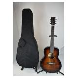 Madera model GS-603 acoustic guitar with soft case