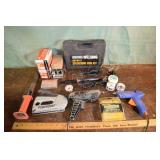 Lot: soldering gun kits, Remington ram set, glue g