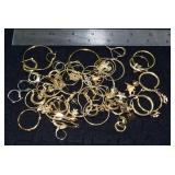 Marked 14 kt gold jewelry: collection of earrings