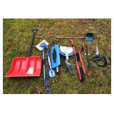 Lot: shovels, cleaning tools, etc.; as is