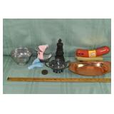 Lot of 4 coin banks and other metal decorations; a