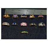 Marked 14 kt gold jewelry: 11 rings set with facet