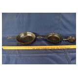 3 cast iron skillets: Wagner #3c, 2" mini, no.5 8-