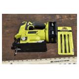 Ryobi 18V scroll saw model P524, working with batt