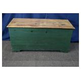 Painted pine blanket chest, 43x17x21"h; as is