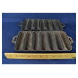 2 vintage 10" cast iron cornbread pans: marked 7A