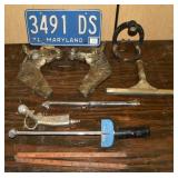 1971 MD license plate, cast metal horse heads, Sta