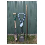 Union Tools: 2 shovels, hoe; as is