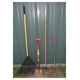 Stanley shovel, 3 rakes; as is
