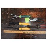 5 hand garden tools; as is