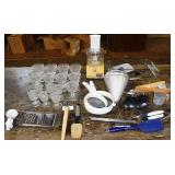 Kitchen lot: Cuisinart Little Pro Plus, glassware,