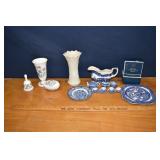 Porcelain lot: Royal Worcester, Wedgwood, Lenox, W