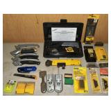 Collection of assorted utility blades and covers;
