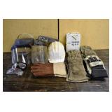 Safety lot: face shields, hat, eyewear, gloves fir