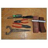 7 assorted Snap-On tools; as is
