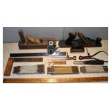 Carpenter lot: 3 Lufkin folding rules, 3 calipers,